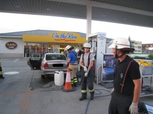 H 1 - Beinzintank undicht